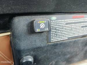 Image 27/39 de Land Rover Defender 90 (1997)