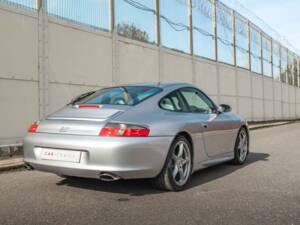 Image 7/41 of Porsche 911 Carrera (2004)