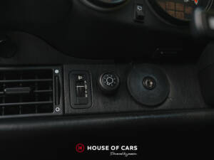 Image 43/51 of Porsche 911 Carrera 2 (1992)