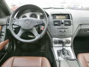 Image 11/15 of Mercedes-Benz C 220 CDI (2007)