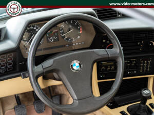 Image 13/39 of BMW 635 CSi (1984)