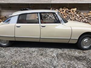 Image 11/82 de Citroën DS 20 (1974)
