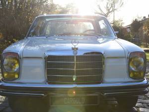 Image 15/24 of Mercedes-Benz 250 CE (1971)
