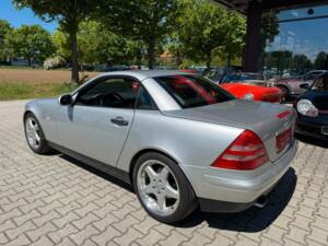Image 3/16 of Mercedes-Benz SLK 230 Kompressor (1998)