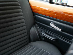 Bild 32/42 von Ford Escort 1300 (1975)