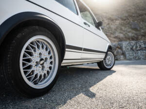 Afbeelding 17/58 van Volkswagen Golf I GTI 1.6 (1982)