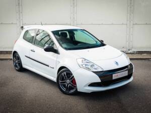 Image 1/58 de Renault Clio III 1.4 16V (2010)