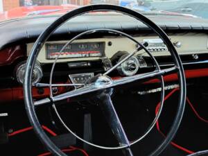 Afbeelding 26/52 van Buick Special Riviera Coupé (1958)