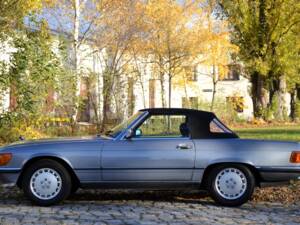 Image 15/36 of Mercedes-Benz 300 SL (1987)