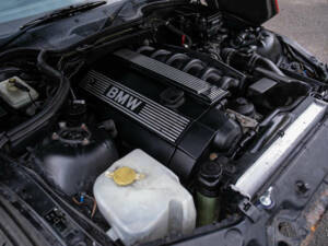 Image 12/23 of BMW Z4 sDrive20i (1997)