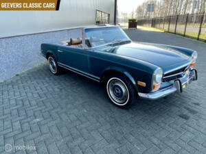 Image 7/44 of Mercedes-Benz 280 SL (1970)