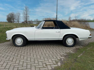 Image 4/6 de Mercedes-Benz 230 SL (1964)