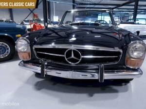 Image 4/12 de Mercedes-Benz 280 SL (1971)