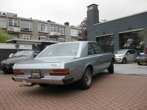Image 3/18 of FIAT 130 Coupé (1971)