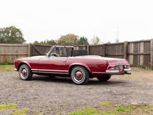 Bild 24/39 von Mercedes-Benz 230 SL (1966)