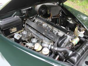 Image 18/20 of Jaguar S-Type 3.4 (1968)