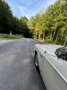 Image 34/45 of Volkswagen Karmann Ghia 1600 L (1966)