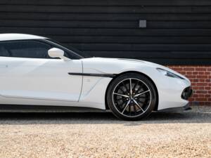 Bild 50/50 von Aston Martin Vanquish Zagato (2017)