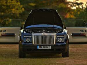 Image 25/50 of Rolls-Royce Phantom Coupé (2010)