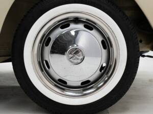 Image 11/15 of Volkswagen Beetle 1303 LS (1973)
