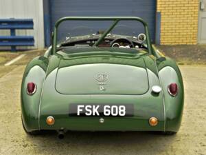 Image 12/36 of MG MGA 1600 (1958)