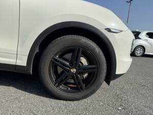 Bild 57/61 von Porsche Cayenne S (2010)