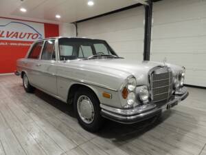 Bild 7/7 von Mercedes-Benz 280 SE 3,5 (1972)