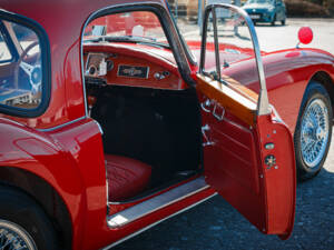 Image 46/49 of MG MGA 1500 (1958)