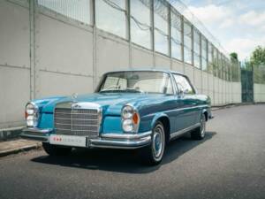 Image 7/54 of Mercedes-Benz 280 SE 3,5 (1968)