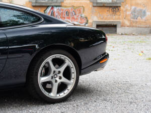 Immagine 18/42 di Jaguar XKR (2003)