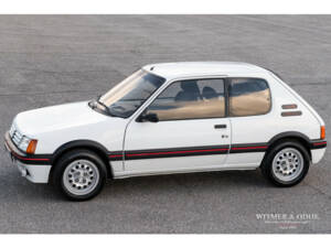 Bild 1/23 von Peugeot 205 GTi (1987)