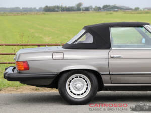 Bild 32/42 von Mercedes-Benz 380 SL (1982)