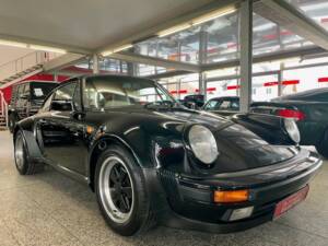 Immagine 3/19 di Porsche 911 Turbo 3.3 (1985)