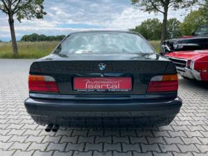 Afbeelding 7/20 van BMW 325i (1992)