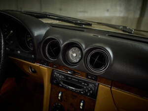 Image 67/99 of Mercedes-Benz 300 SL (1987)