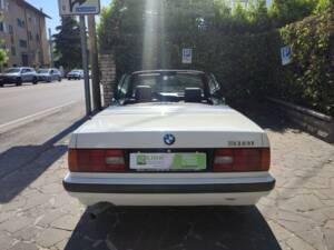 Image 7/10 of BMW 318i (1992)
