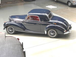 Image 21/53 of Mercedes-Benz 220 Coupe (1955)