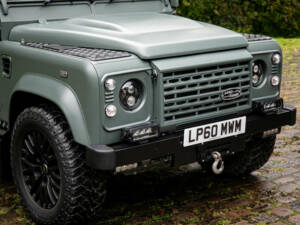 Imagen 9/50 de Land Rover Defender 110 Works V8 (2011)