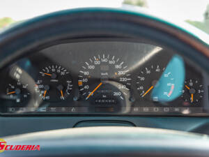 Imagen 26/34 de Mercedes-Benz 500 SL (1992)