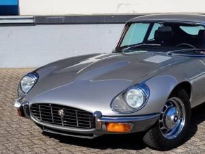 Bild 1/4 von Jaguar E-Type V12 (2+2) (1972)