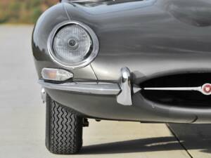 Image 12/50 de Jaguar E-Type 3.8 Flat Floor (1961)