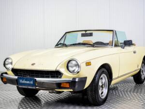 Immagine 15/50 di FIAT Spider 2000 (1980)