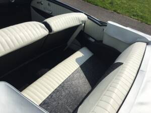 Image 17/20 of Chevrolet Bel Air Convertible (1956)
