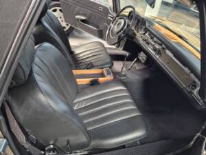 Bild 14/17 von Mercedes-Benz 280 SL (1969)