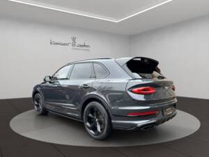 Image 6/30 of Bentley Bentayga V8 (2022)