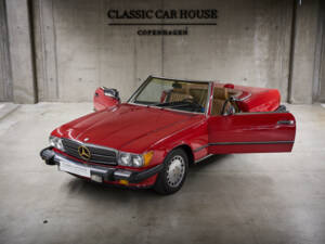 Image 82/89 of Mercedes-Benz 560 SL (1986)