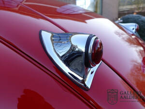 Image 44/50 de Jaguar XK 120 OTS (1954)