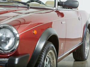 Image 5/20 of FIAT 124 Spider Volumex (1985)