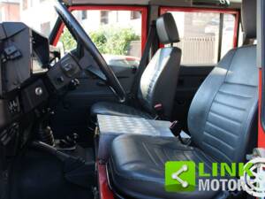Bild 4/10 von Land Rover Defender 110 (1990)