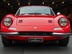 Image 3/46 de Ferrari Dino 246 GT (1971)